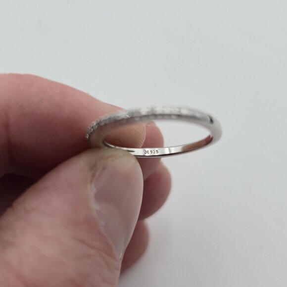 Size 7 Sterling Silver Various Small Clear Diamonds Band Ring A4170 - Picture 5 of 8